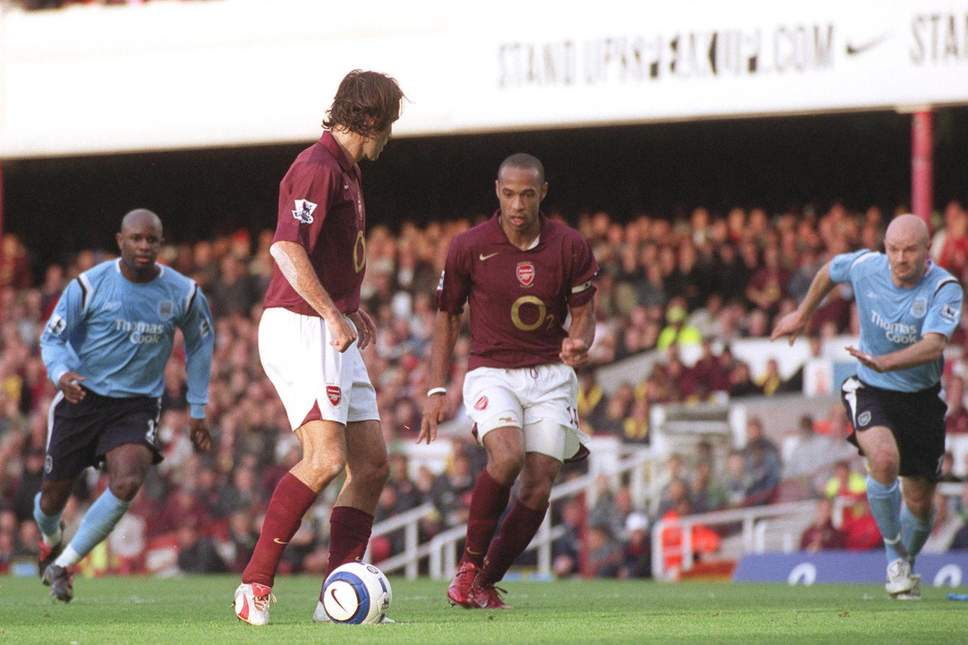 Robert Pires and Thierry Henry Penalty Fail- 2005