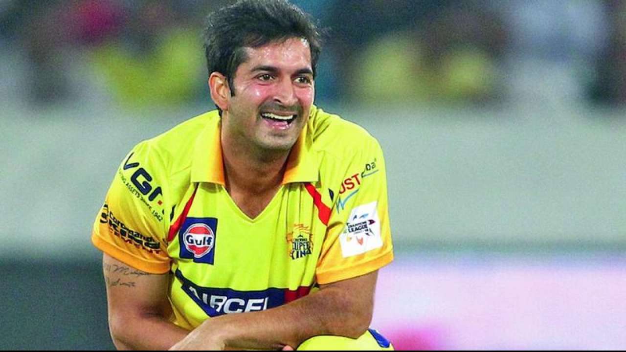 Mohit Sharma Most Wickets Against MI