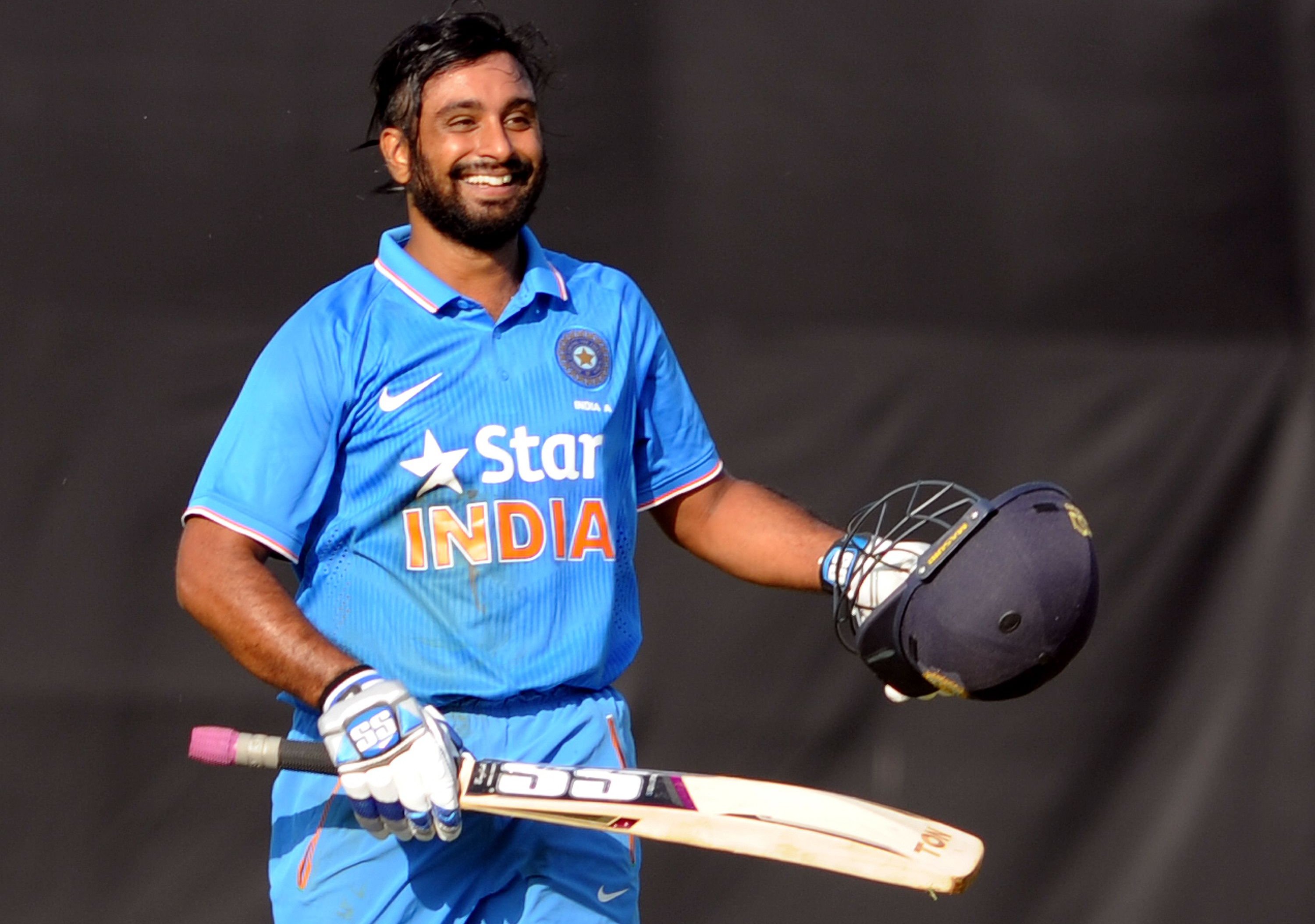 Ambati Rayudu Biography: Age, Height, Birthday, Net Worth, Family & Career  Stats