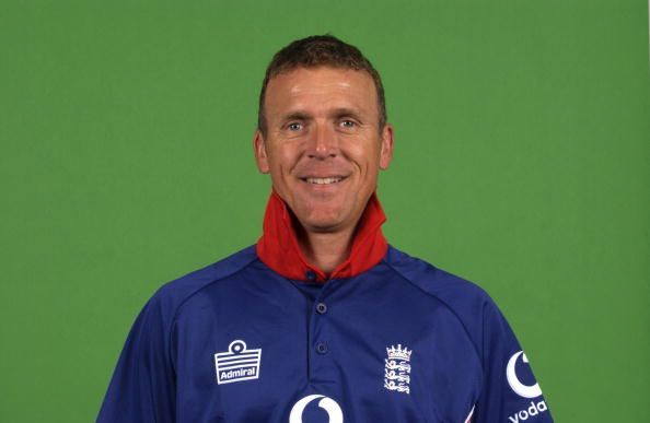 Alec Stewart Biography