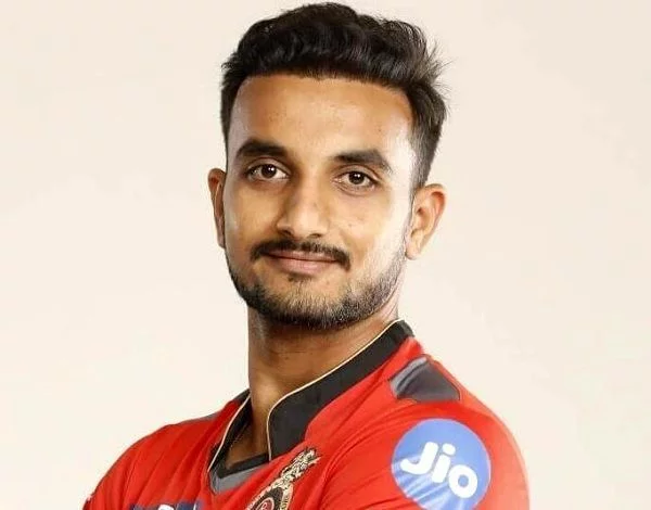 Harshal Patel Biography