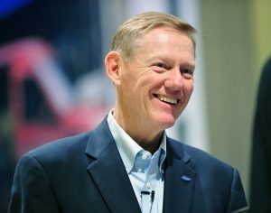 Alan Mullally Biography