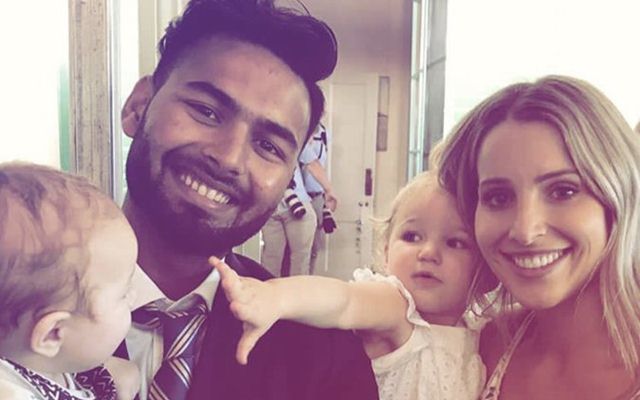 Rishabh-Pant-with-tim-paine-wife-and-kids