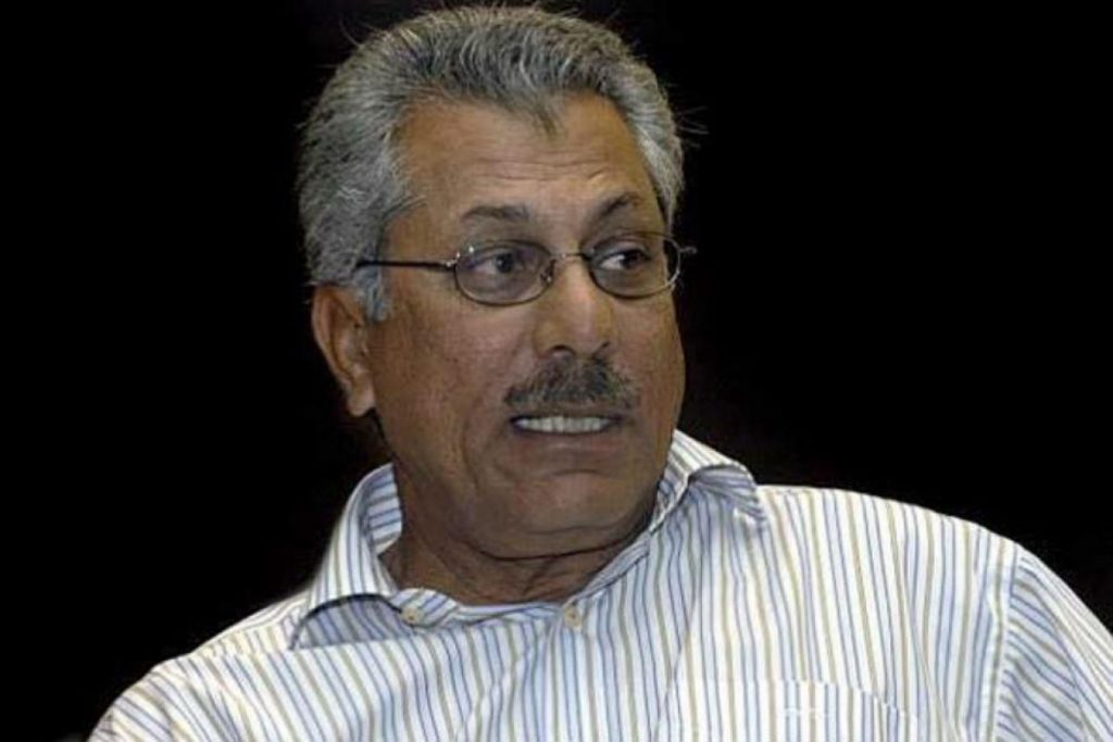 Zaheer-Abbas Made Fastest 2000 Runs in ODI