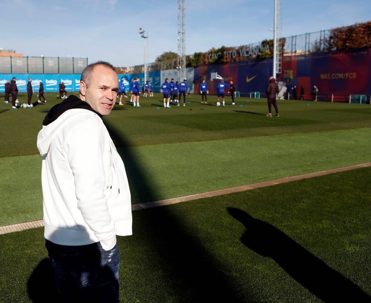 andresiniesta-on-barcelona-training-2020