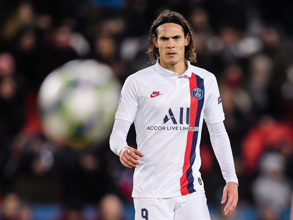 edison-cavani-hands-transfer-request-2020