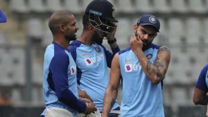 ind-vs-aus-1st-odi-shikhar-dhawan-blames-middle-order