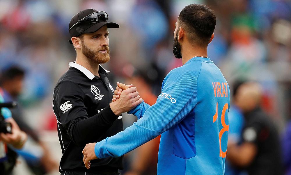 kane-williamson-shakes-hands-with-virat-kohli