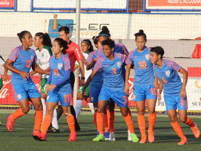 u17 womens football team