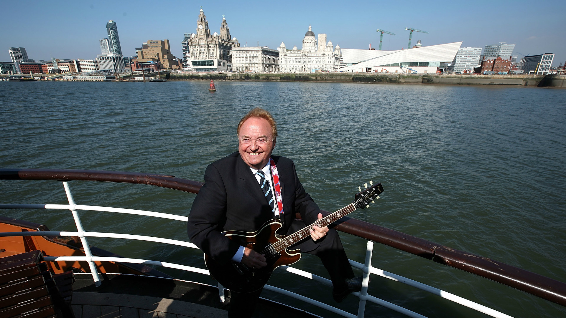 youll-never-walk-alone-gary-marsden