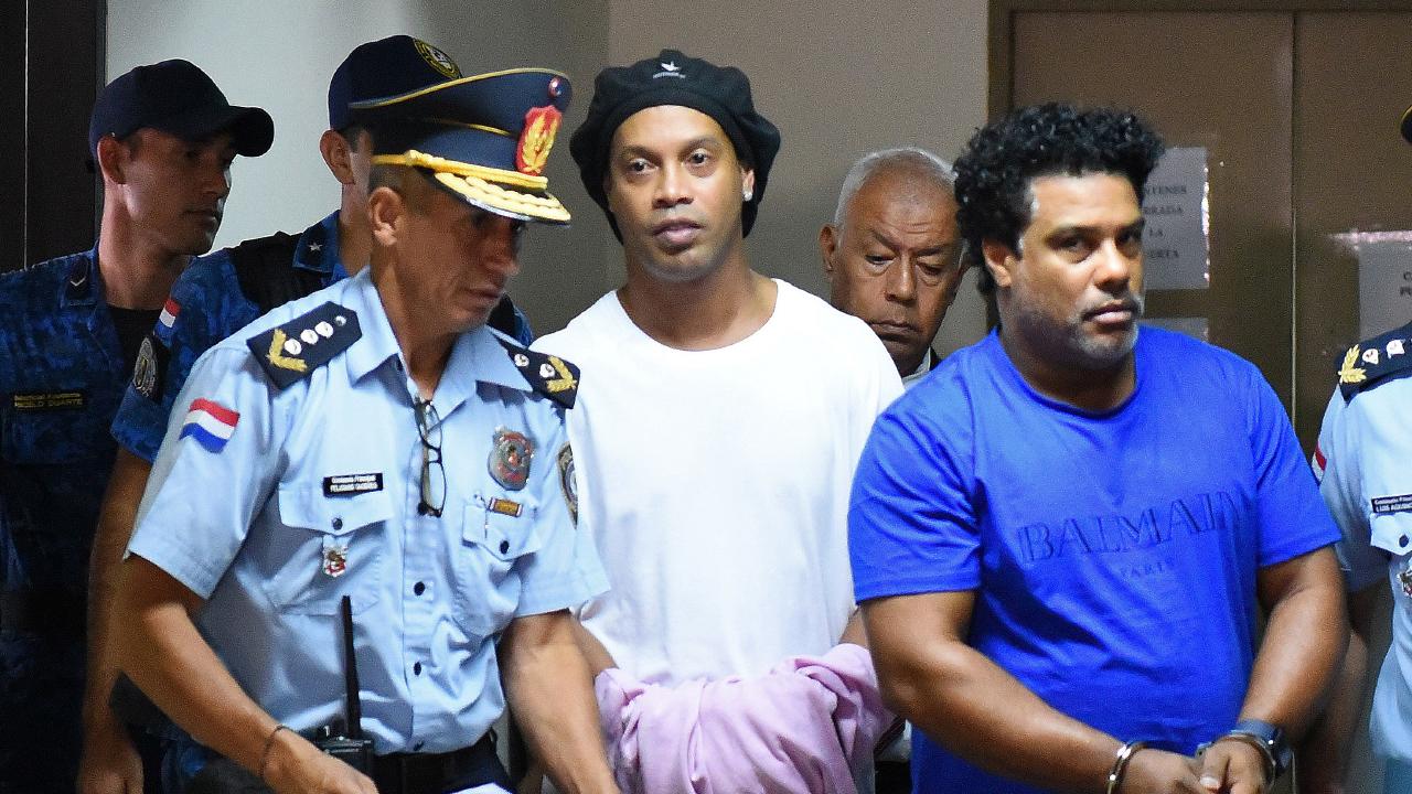 ronaldinho in parauay jail