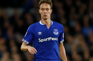 Norwich City sign a three-year contract with mid-fielder Kieran Dowell