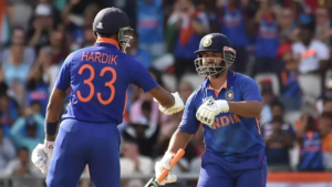 MS Dhoni gives a piece of advice to Hardik Pandya and Rishabh Pant ahead of ICC T20 World cup