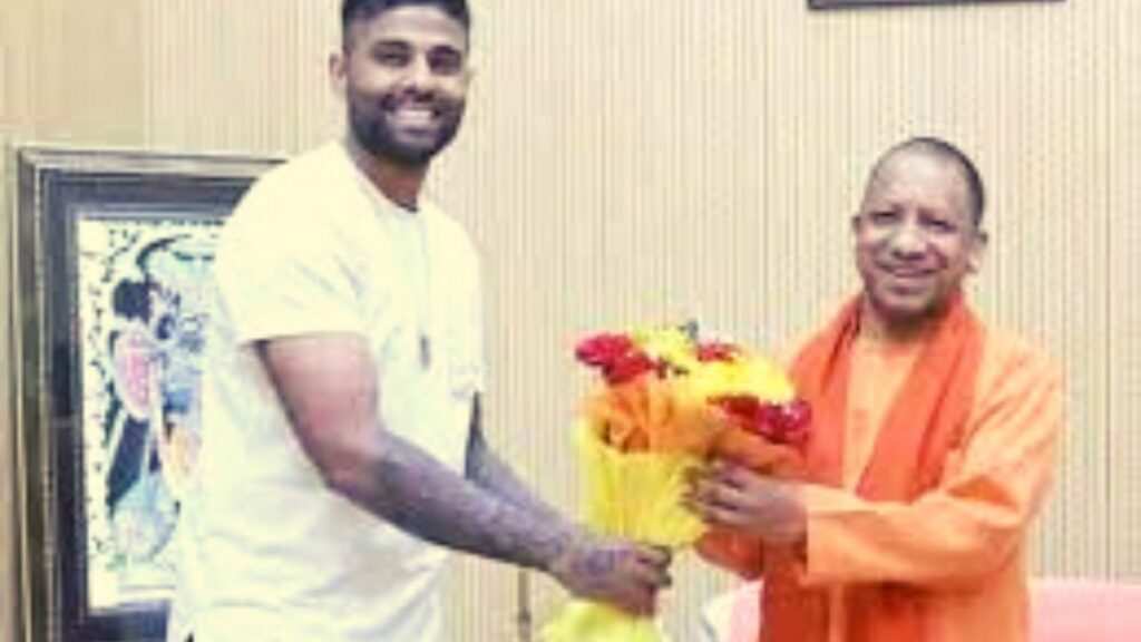 Surya Yadav with CM Yogi