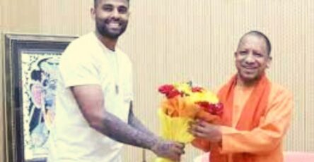 Surya Yadav with CM Yogi