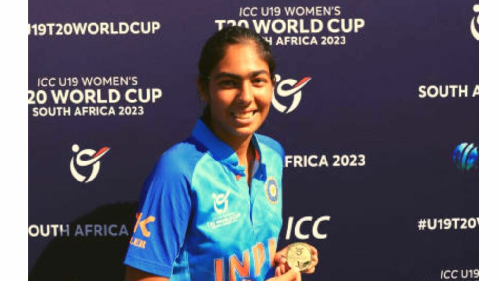 Parshavi Chopra : Biography, Personal Life, Acheivements, WPL team and other informations in detail!
