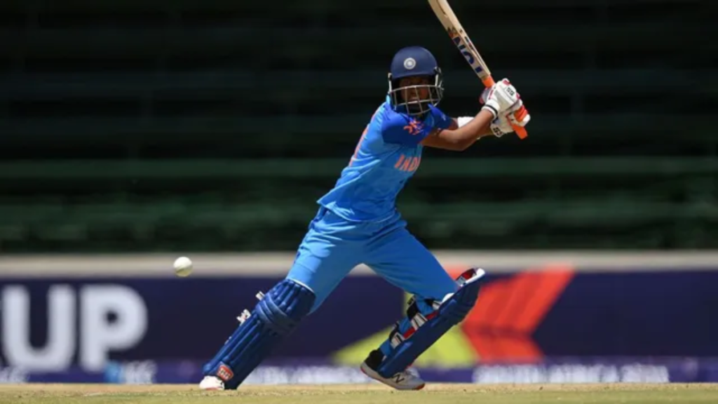 Watch : ICC U-19 Women's T20 World cup highest run scorer's arrival at Delhi Airport