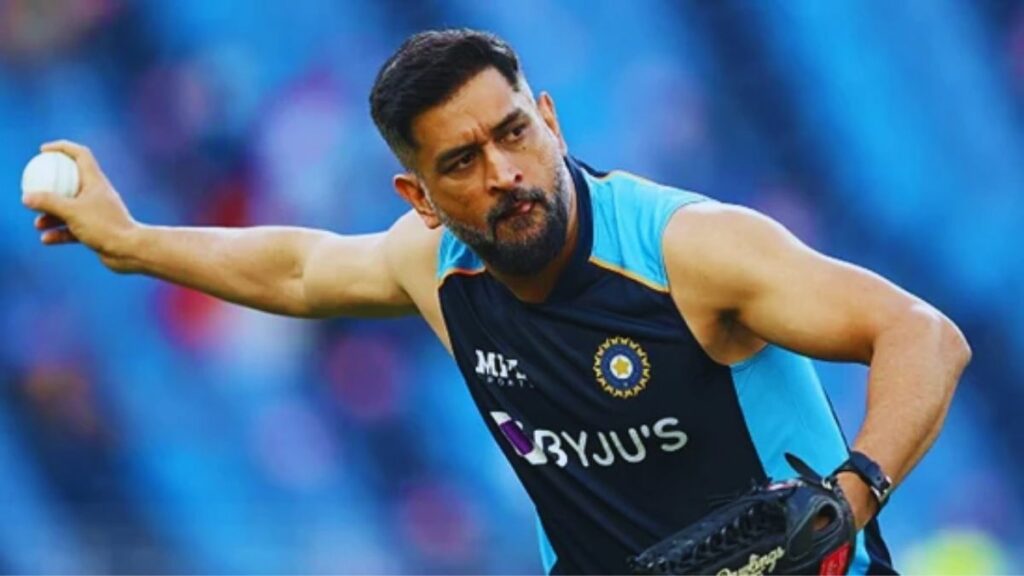 "Dhoni made us bite the dust after eating Butter Chicken and Roti" - Suresh Raina recalls first interaction with MSD!