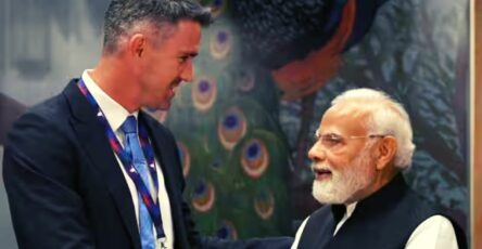 "Release Of Cheetahs ....'' Kevin Pietersen shares adorable picture meeting with honorable PM Modi