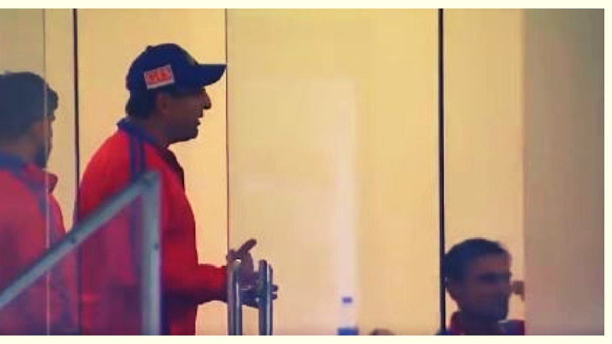 WATCH: Wasim Akram In Animated interaction With Karachi Kings After Loss In PSL