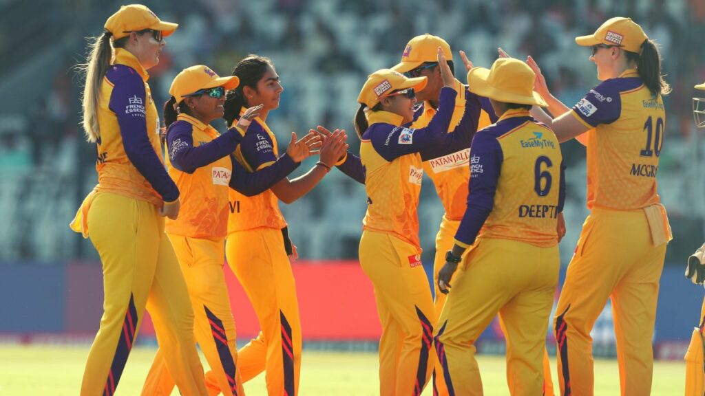 WPL 2023 UP Warriorz seal play-off qualification with a 3-wicket win over Gujarat Giants!