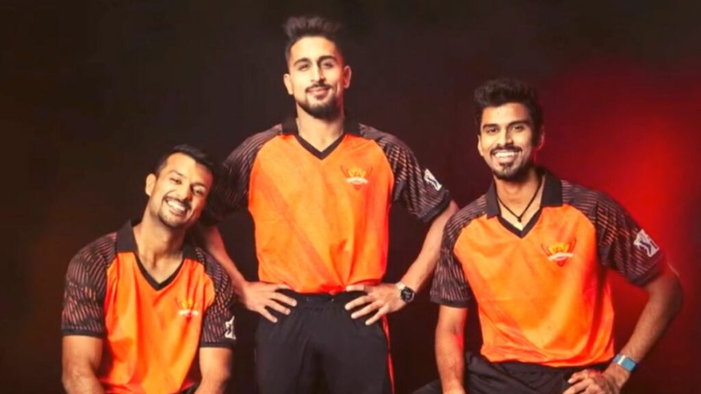 Watch : Sunrisers Hyderabad reveal their Jersey for the upcoming edition of IPL 2023!