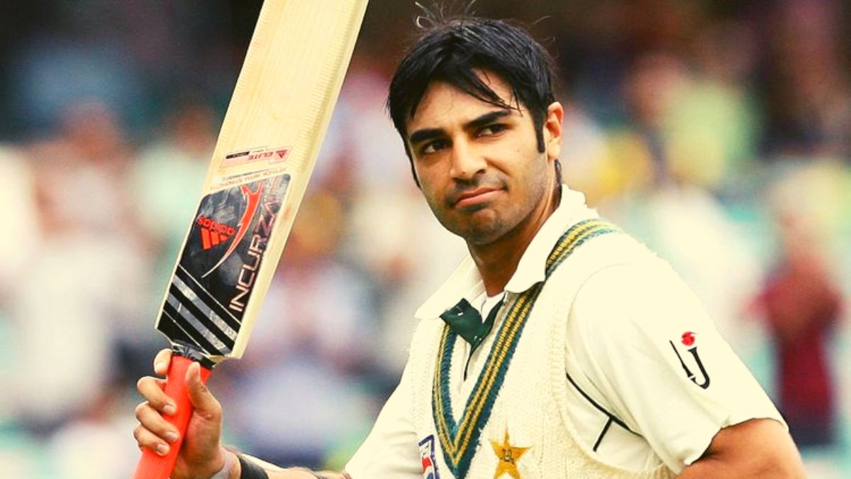 Watch : This former Pakistani Opener offers support to Virat Kohli on "Failed Captain" remarks!