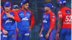 Big Breaking: Delhi Capitals Player's bats and pads stolen in transit