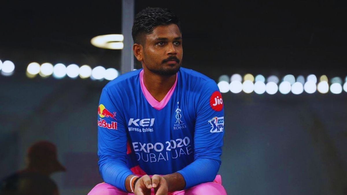 Watch: Sanju Samson wins fans’ hearts by obliging to answer call while clicking selfie