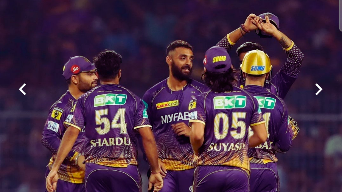 Watch : West Bengal Chief Minister Mamata Banerjee applaud KKR following an 81-run victory!