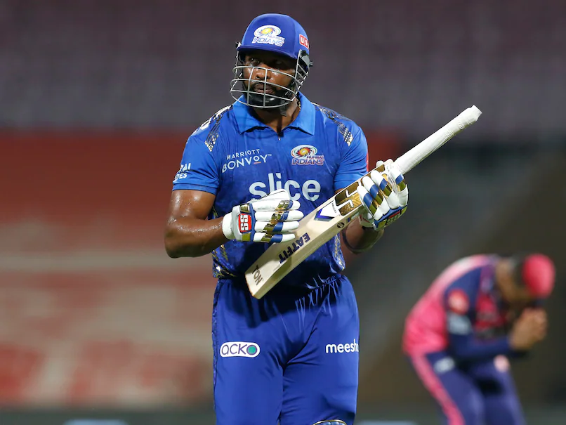 27ro96a_kieron-pollard-bcciipl_625x300_12_May_22