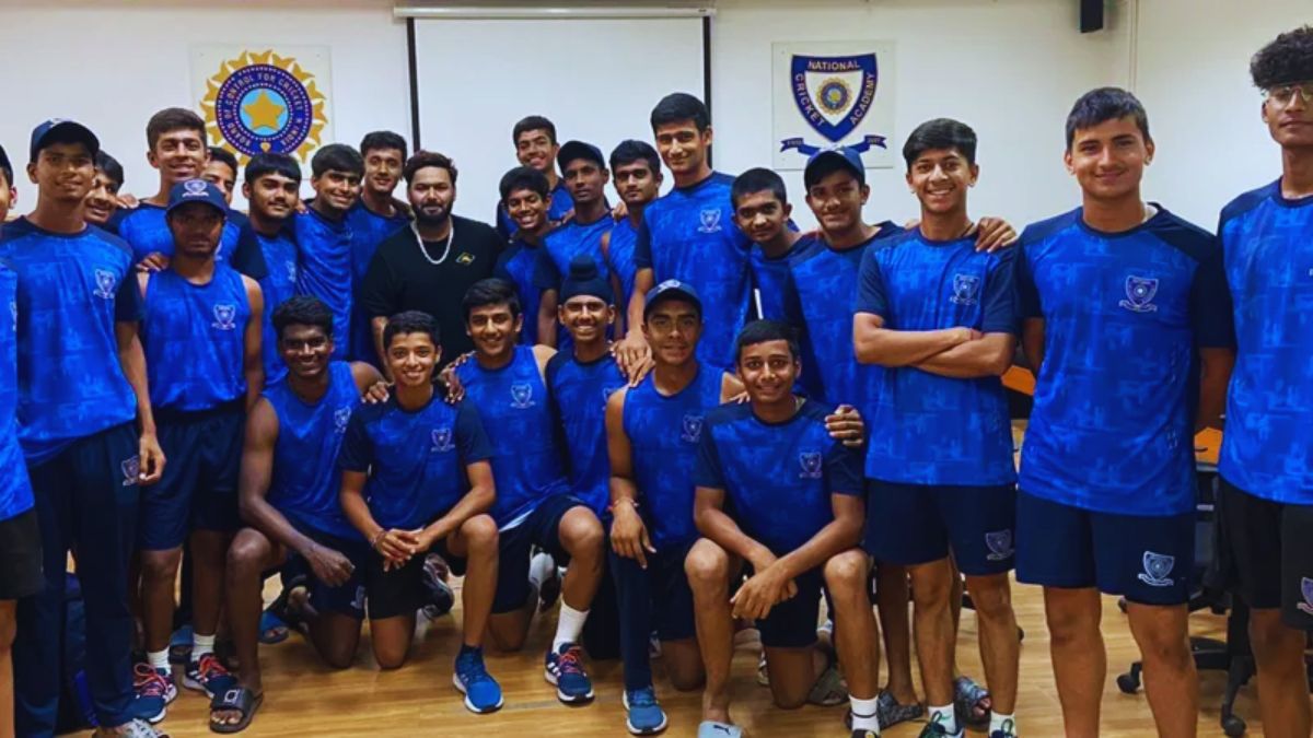 Watch: Rishabh Pant Interacting With U-16 Cricketers At National Cricket Academy in Bengaluru