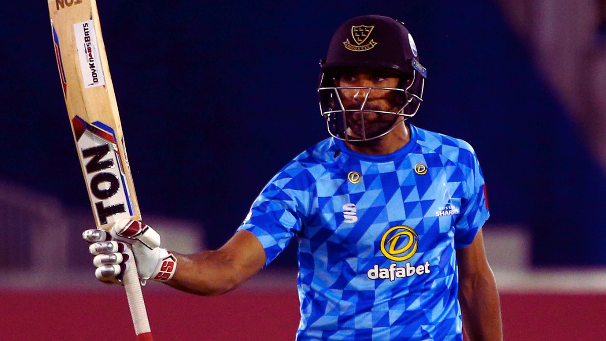 Watch : Ravi Bopara smack 144 off 49 to help Sussex register 324 runs in 20 Overs!