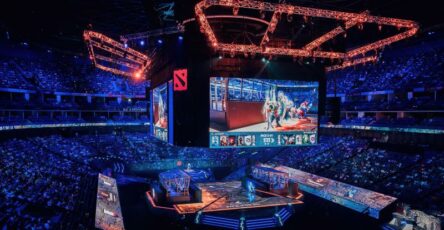 The Role of Esports Coaches and Analysts