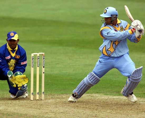 Rahul-Dravid-in-1999-World-Cup-game-against-Sri-Lanka