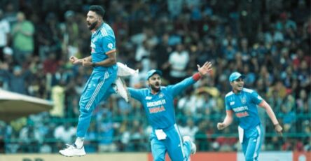 India's Stunning Victory in the Asia Cup: Siraj's Magnificent Spell and Dominant Batting Display
