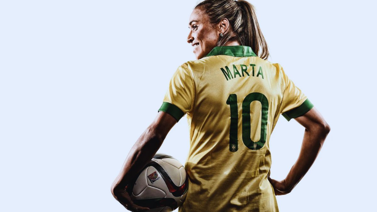 5 Best Female Footballers of All Time