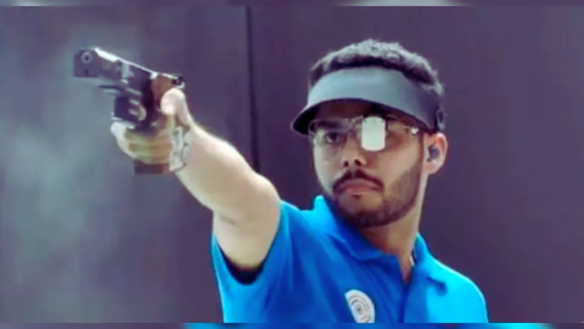 Indian New Shooter Star: Vijayveer Sidhu wins Gold for Country in 25 Metre Rapid Pistol Event