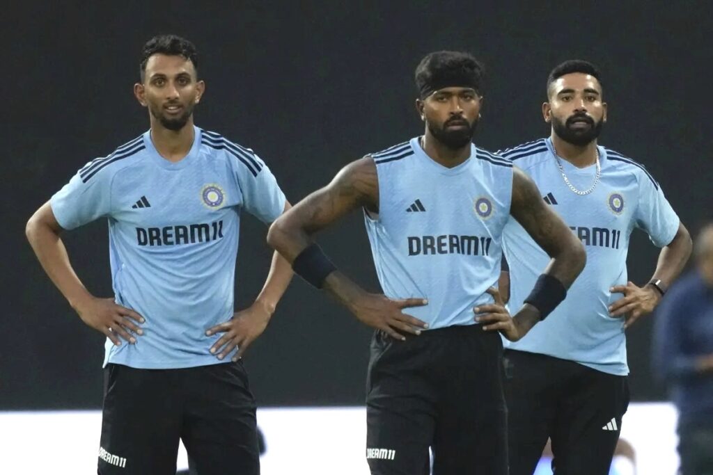 Hardik Pandya, Mohammed Siraj