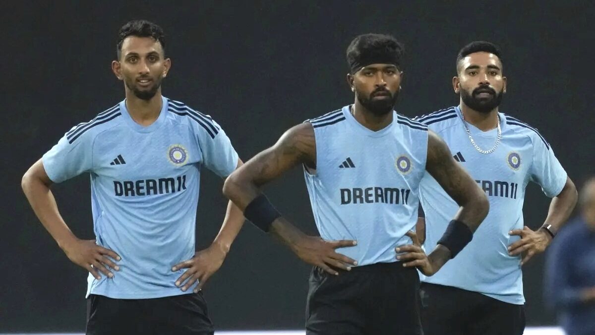 Hardik Pandya, Mohammed Siraj