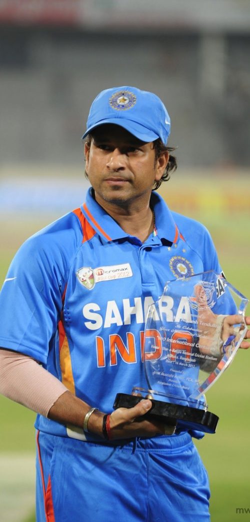 PLAYING IT MY WAY : Sachin Tendulkar: Amazon.in: Books